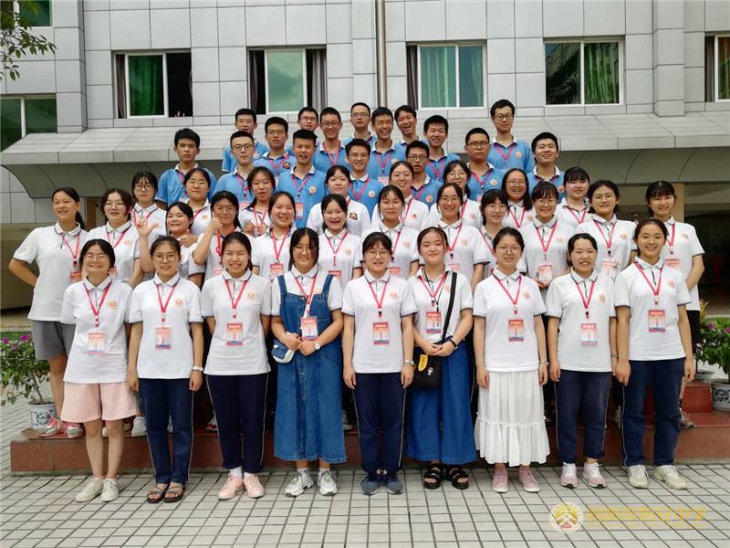 高考志愿者.jpg