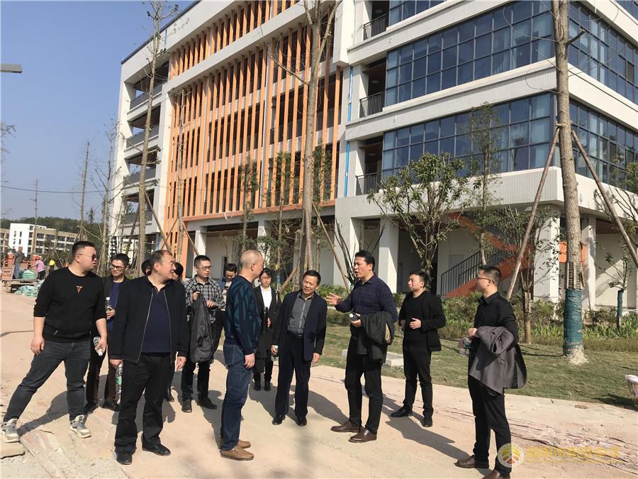 新校区1.jpg