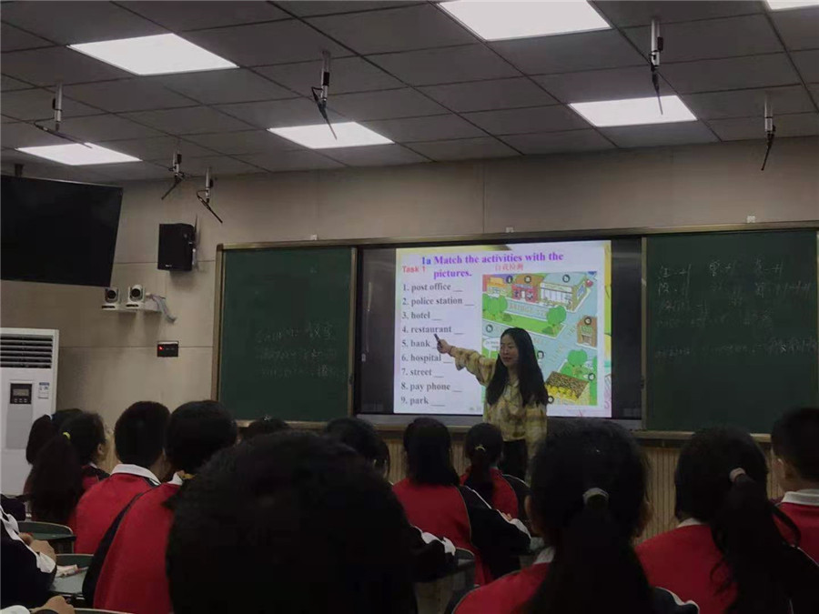 周巧凤.jpg