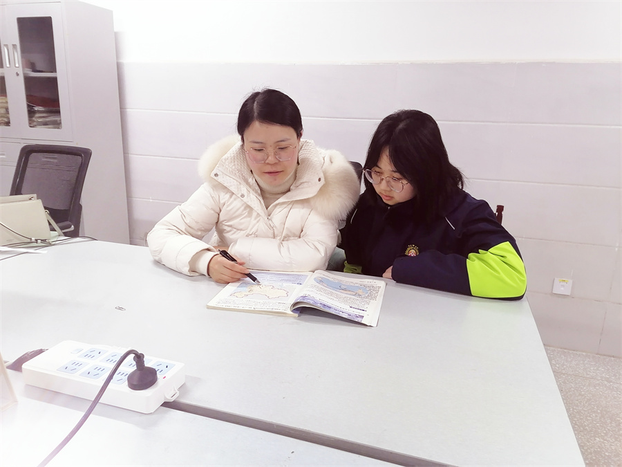 32杨姝漫.jpg