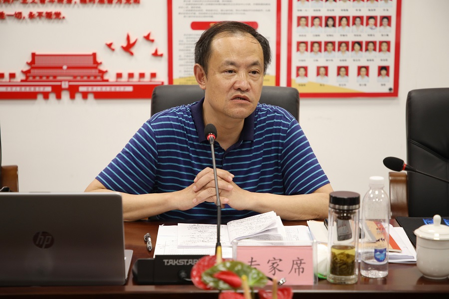 专家指导1.jpg