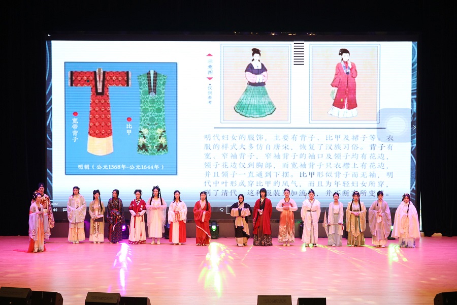 社团文化节图片3—国风社.jpg